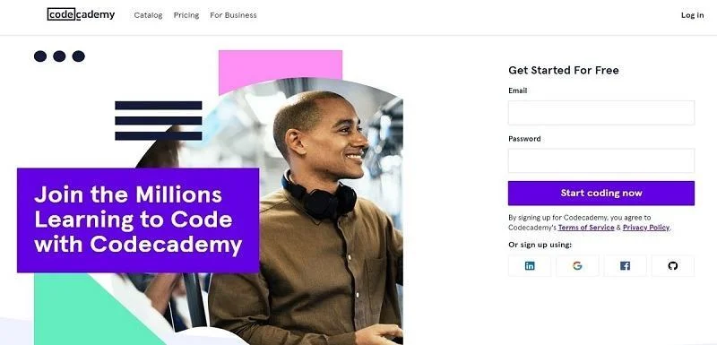 Giá bản quyền cho gói là Codecademy Pro € 13/1 tháng