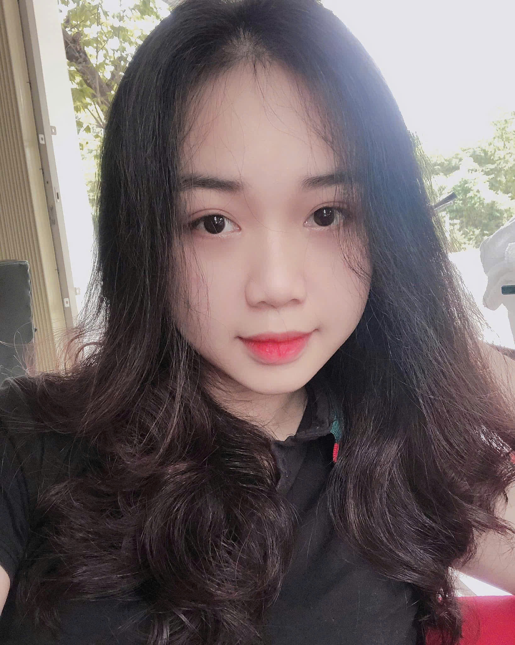 Lan Anh – Biên tập nội dung và hình ảnh